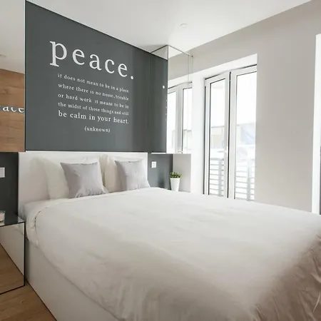 Oliver Apartment *