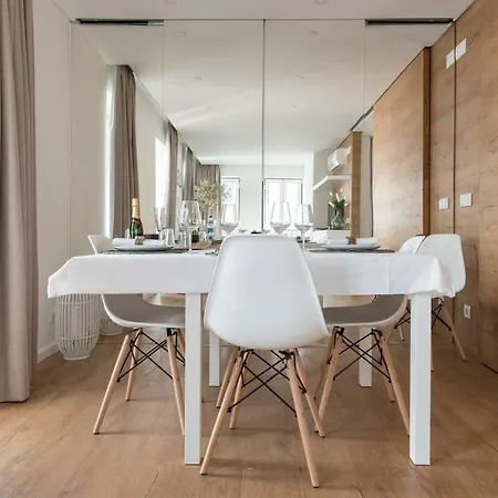 Oliver Apartment